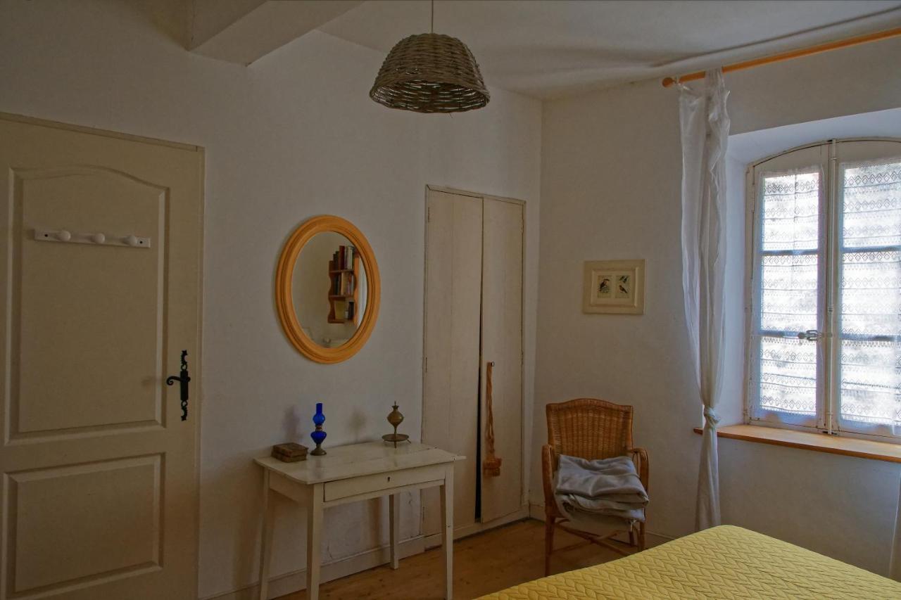Maison Rives - Village Du Livre De Montolieu Buitenkant foto
