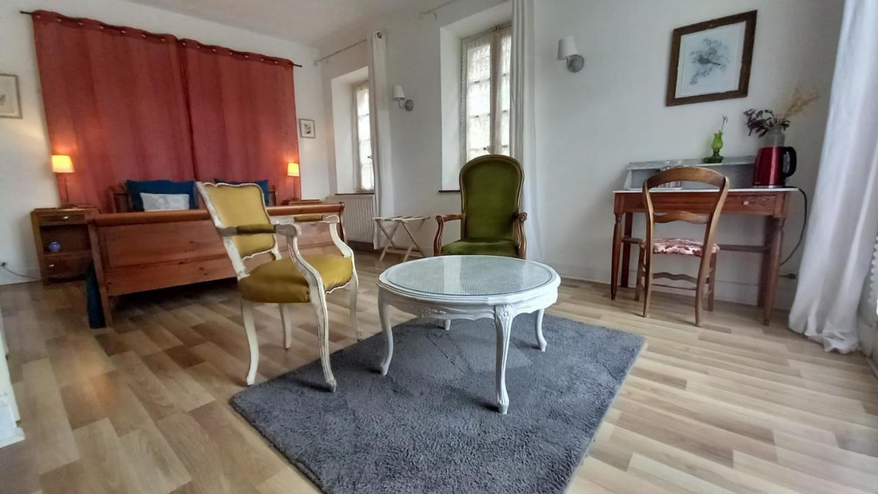 Maison Rives - Village Du Livre De Montolieu Buitenkant foto